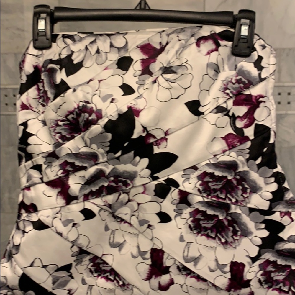 White House Black  Market Bustier